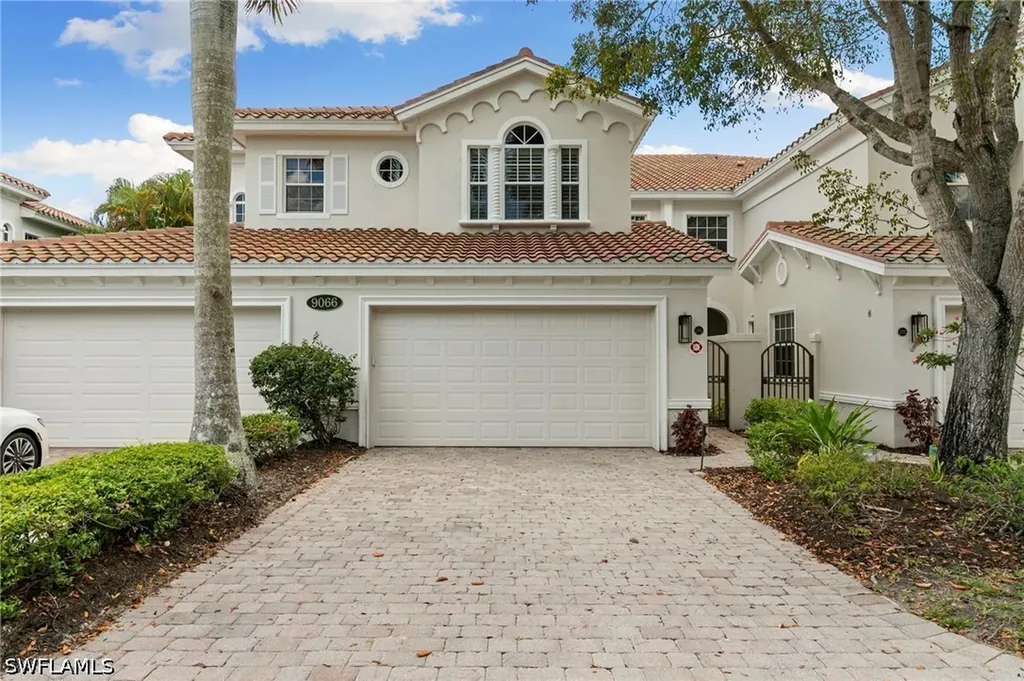 9066 Cascada Way Naples FL 34114