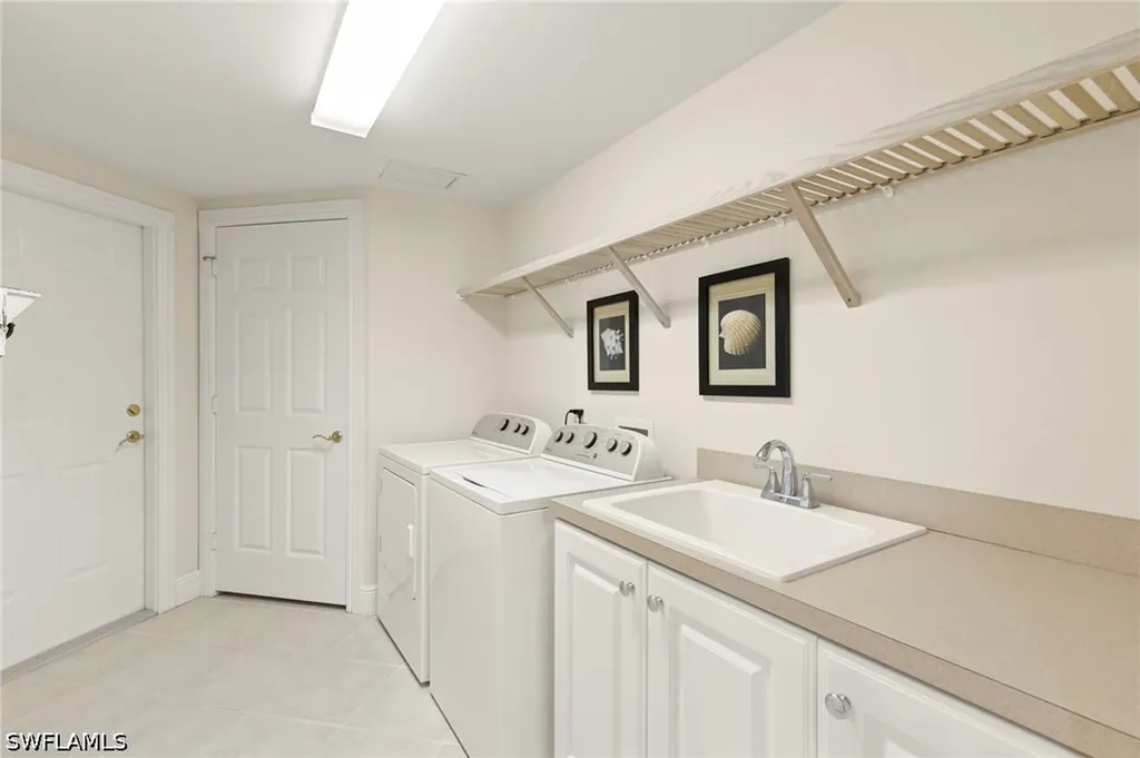 9066 Cascada Way Naples FL 34114