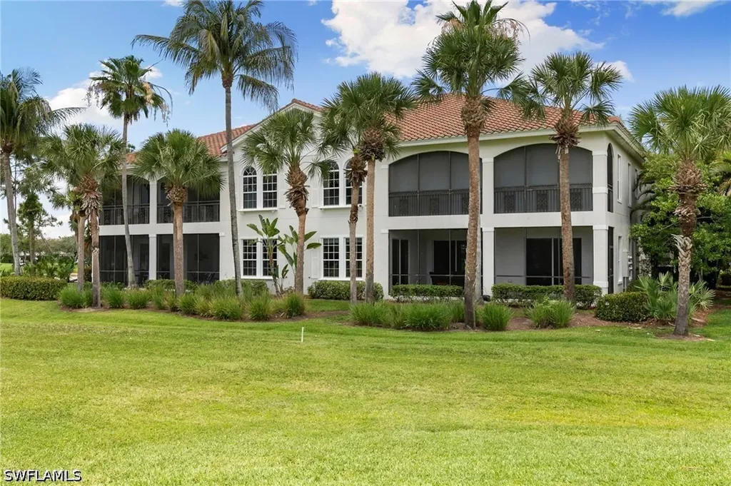 9066 Cascada Way Naples FL 34114