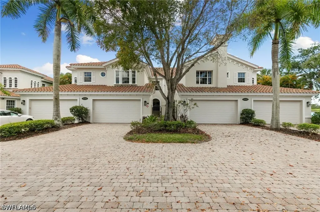 9066 Cascada Way Naples FL 34114