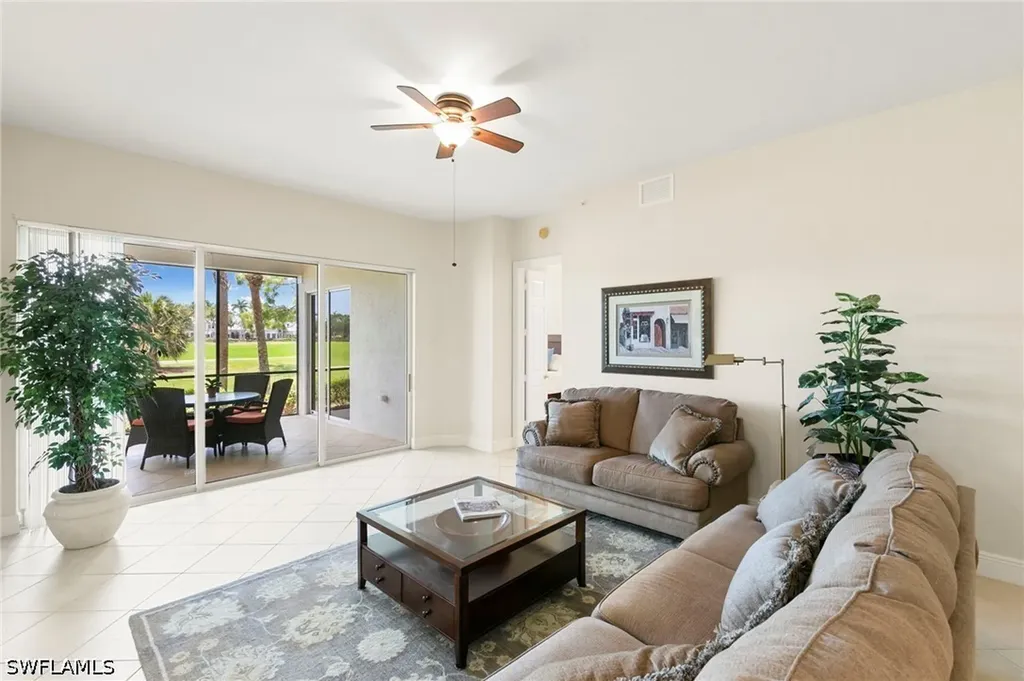 9066 Cascada Way Naples FL 34114