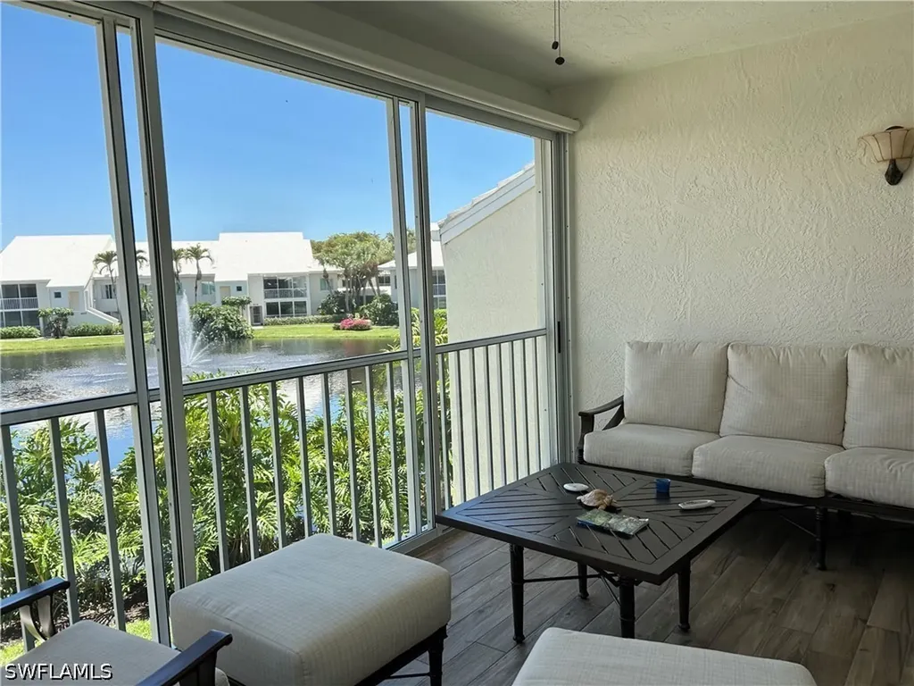 776 Willowbrook Drive Naples FL 34108