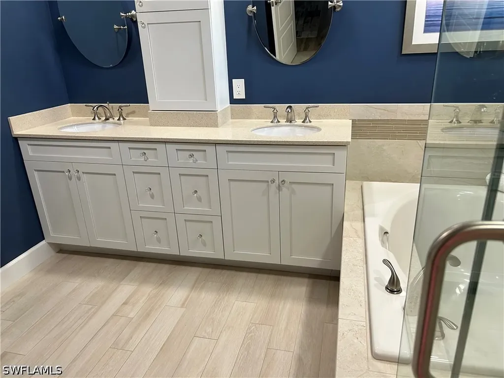 776 Willowbrook Drive Naples FL 34108