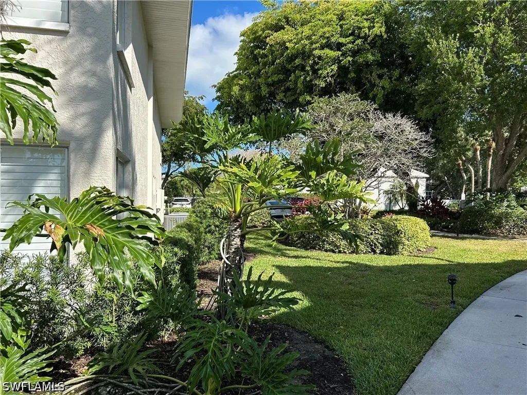 776 Willowbrook Drive Naples FL 34108