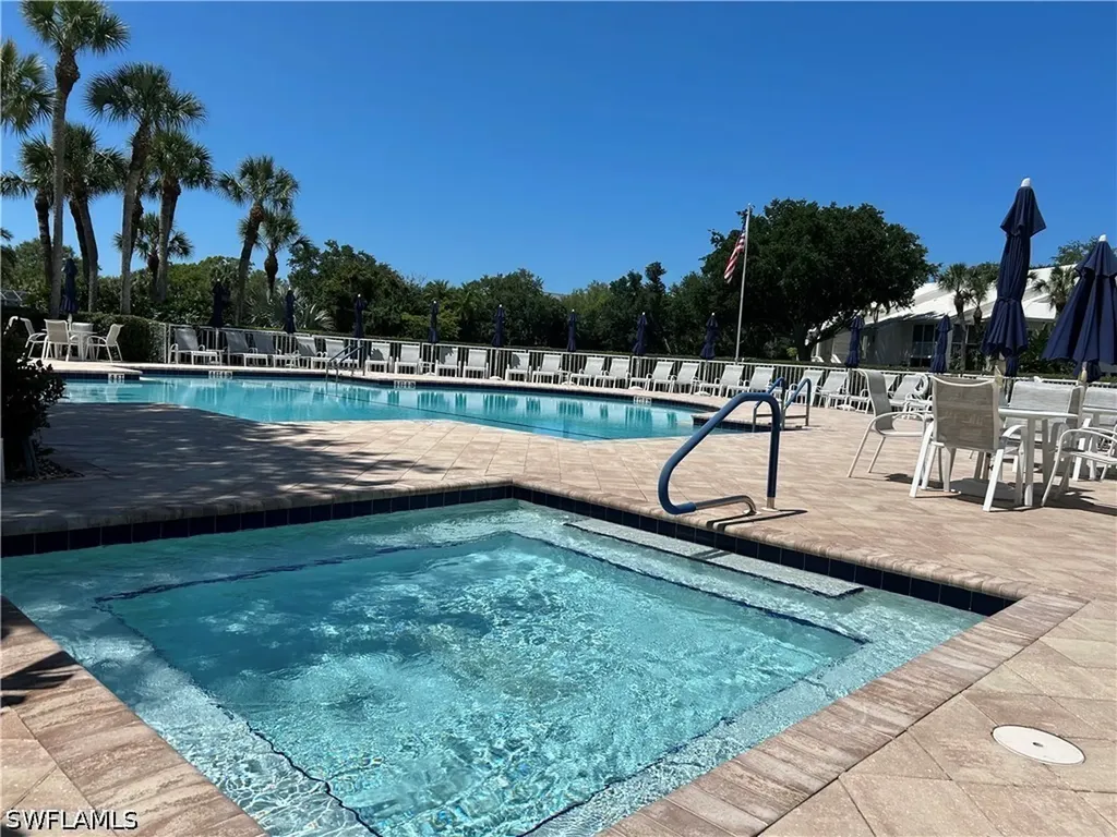 776 Willowbrook Drive Naples FL 34108