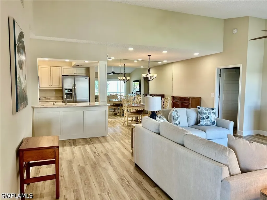 776 Willowbrook Drive Naples FL 34108