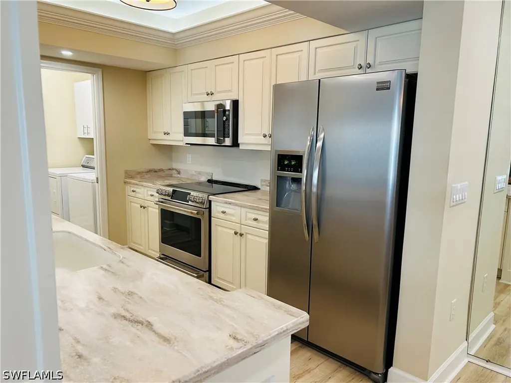 776 Willowbrook Drive Naples FL 34108