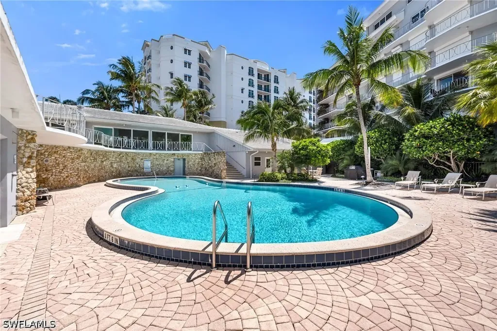 1851 Gulf Shore Boulevard N Naples FL 34102