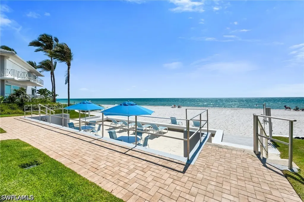 1851 Gulf Shore Boulevard N Naples FL 34102