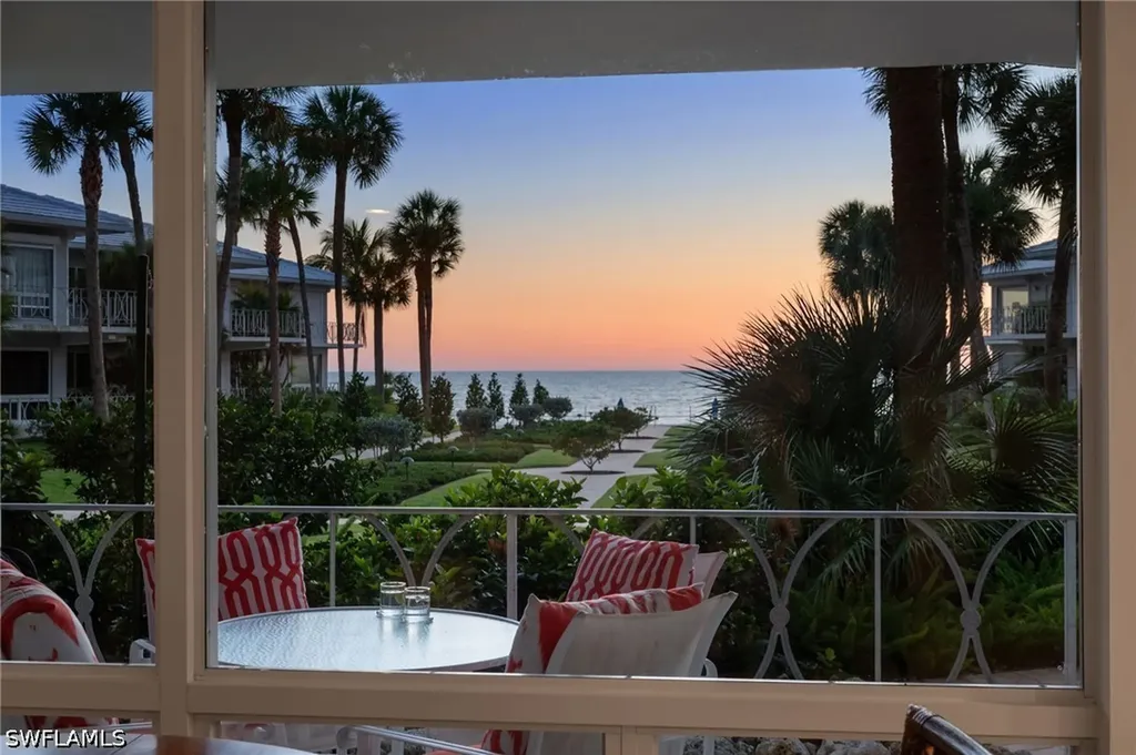1851 Gulf Shore Boulevard N Naples FL 34102