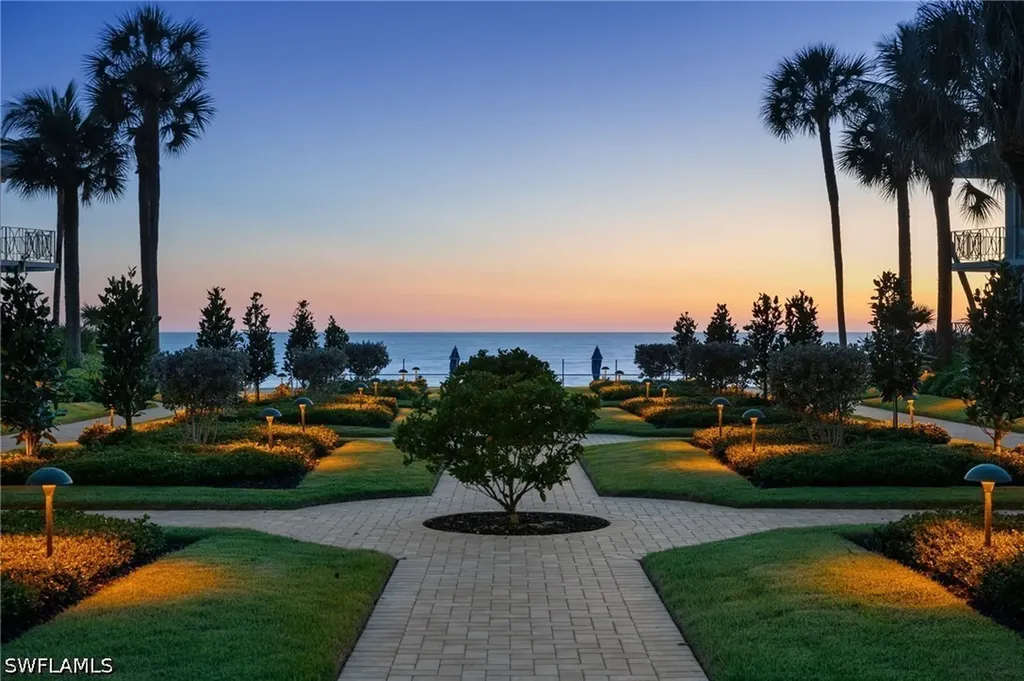 1851 Gulf Shore Boulevard N Naples FL 34102