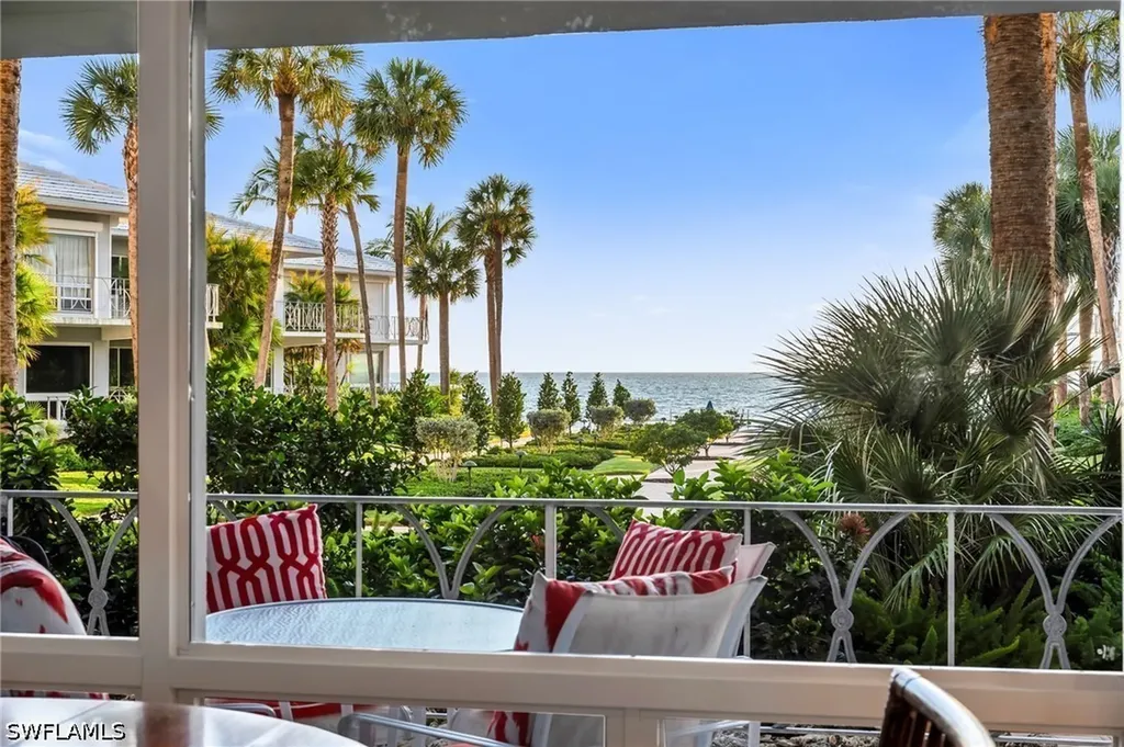 1851 Gulf Shore Boulevard N Naples FL 34102