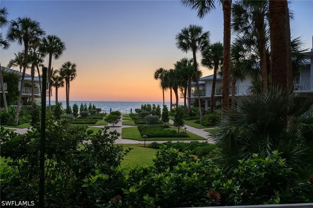 1851 Gulf Shore Boulevard N Naples FL 34102