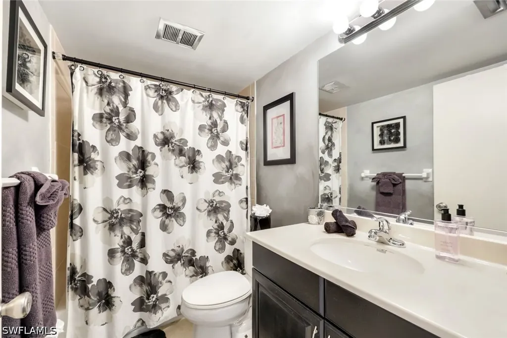 1400 Pompei Lane Naples FL 34103