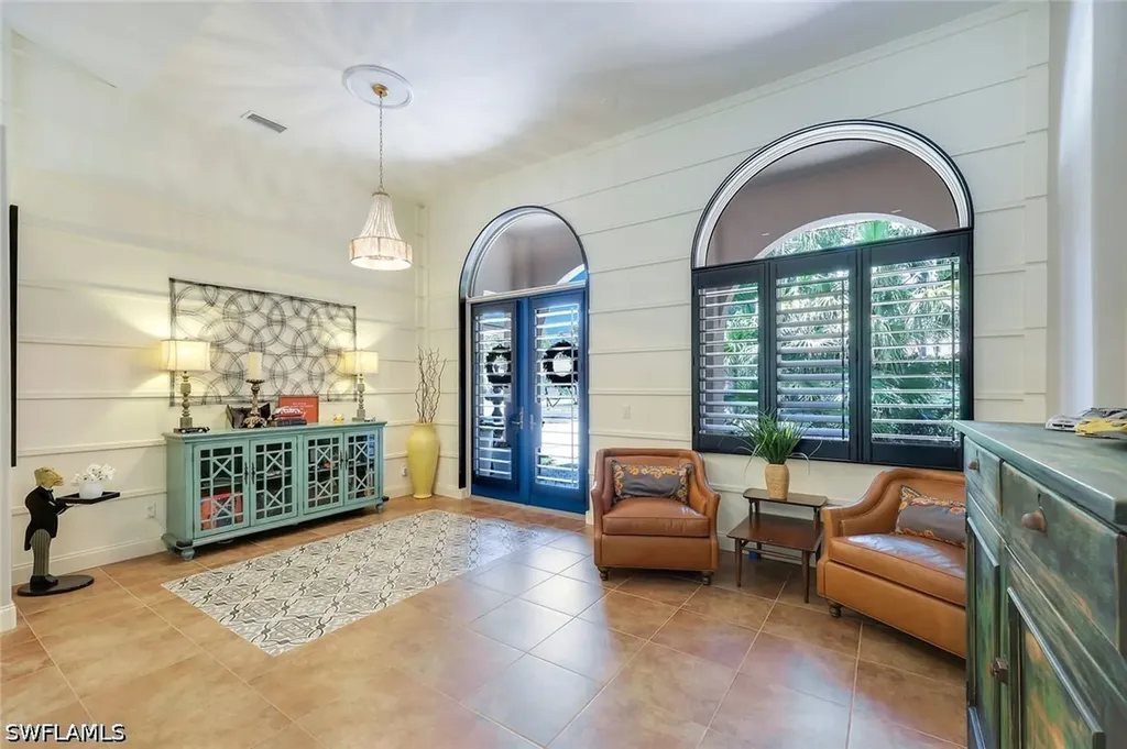 2039 Imperial Circle Naples FL 34110