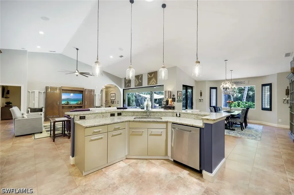 2039 Imperial Circle Naples FL 34110