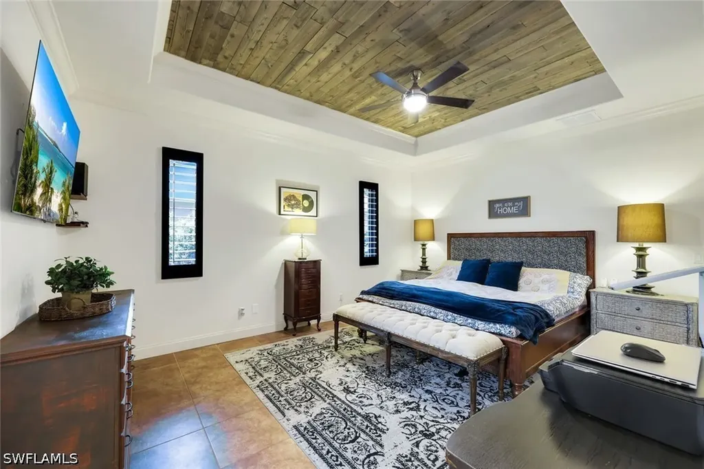 2039 Imperial Circle Naples FL 34110