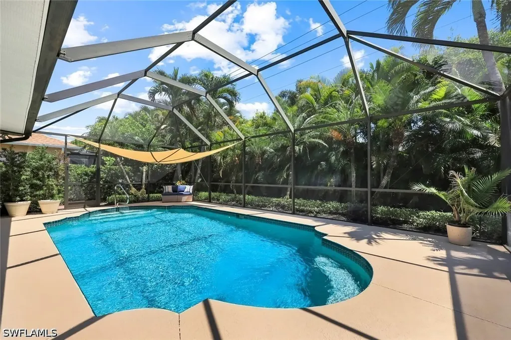 2039 Imperial Circle Naples FL 34110