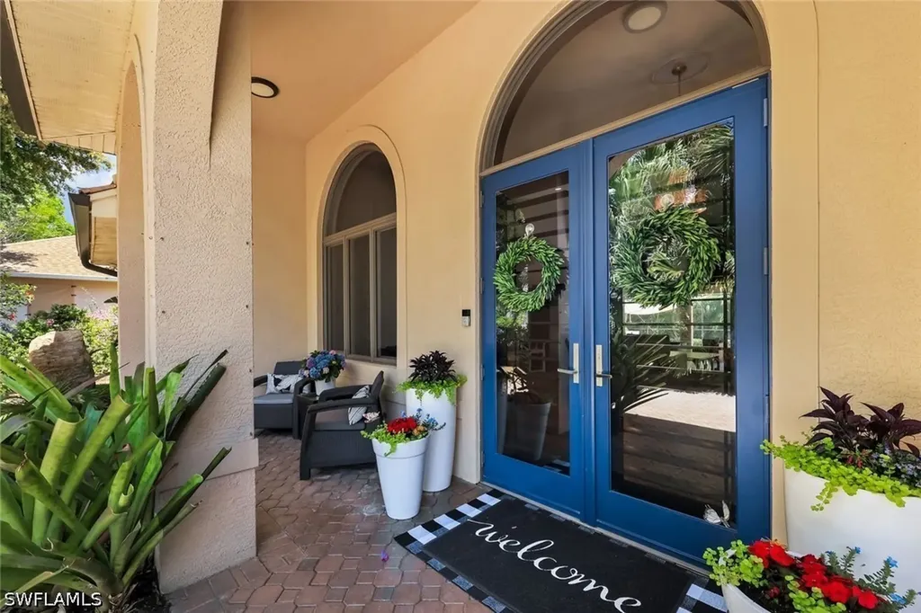 2039 Imperial Circle Naples FL 34110