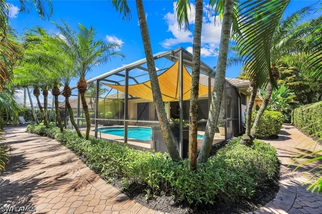 2039 Imperial Circle Naples FL 34110