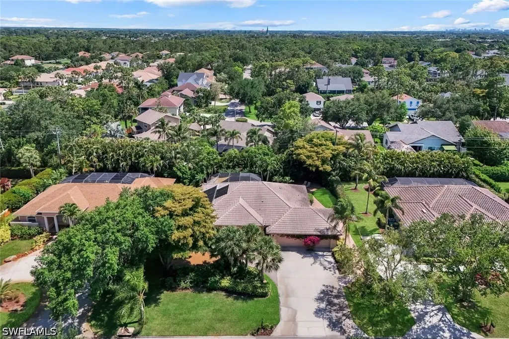 2039 Imperial Circle Naples FL 34110
