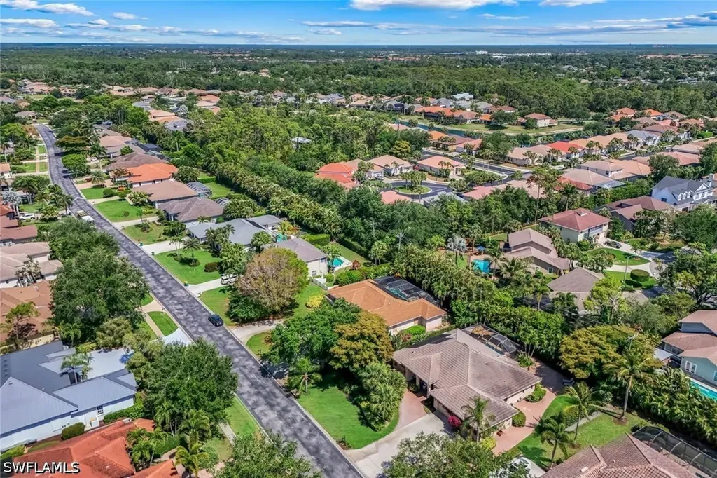 2039 Imperial Circle Naples FL 34110