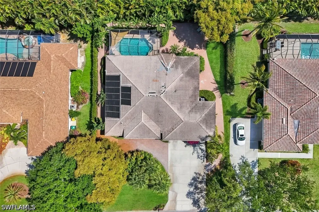 2039 Imperial Circle Naples FL 34110