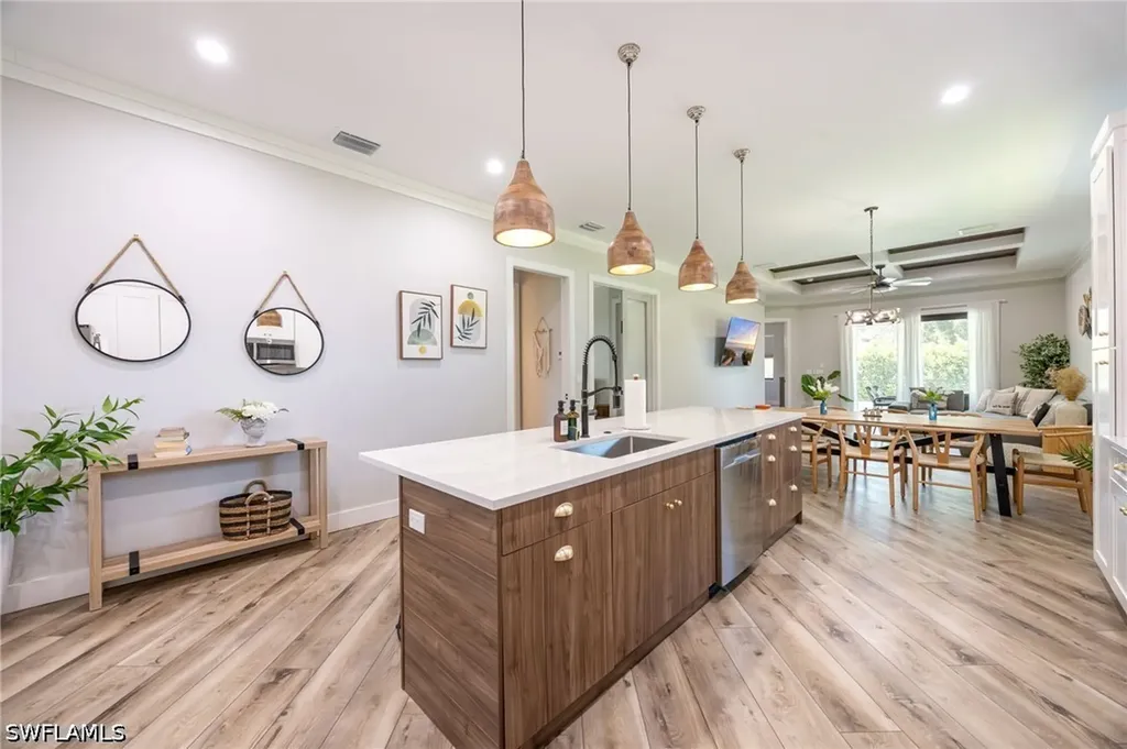 Naples FL, 3530 Hibiscus Avenue