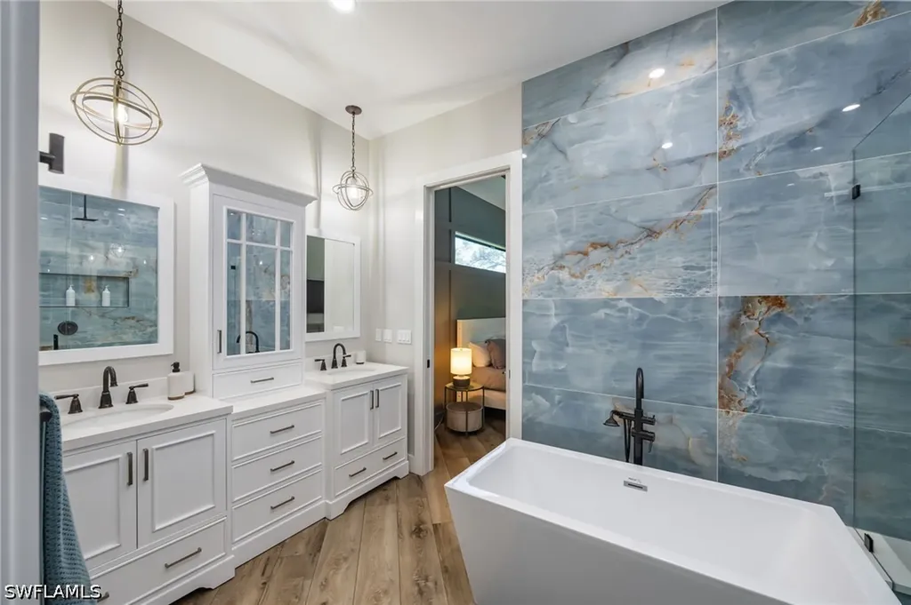 3530 Hibiscus Avenue Naples FL 34104