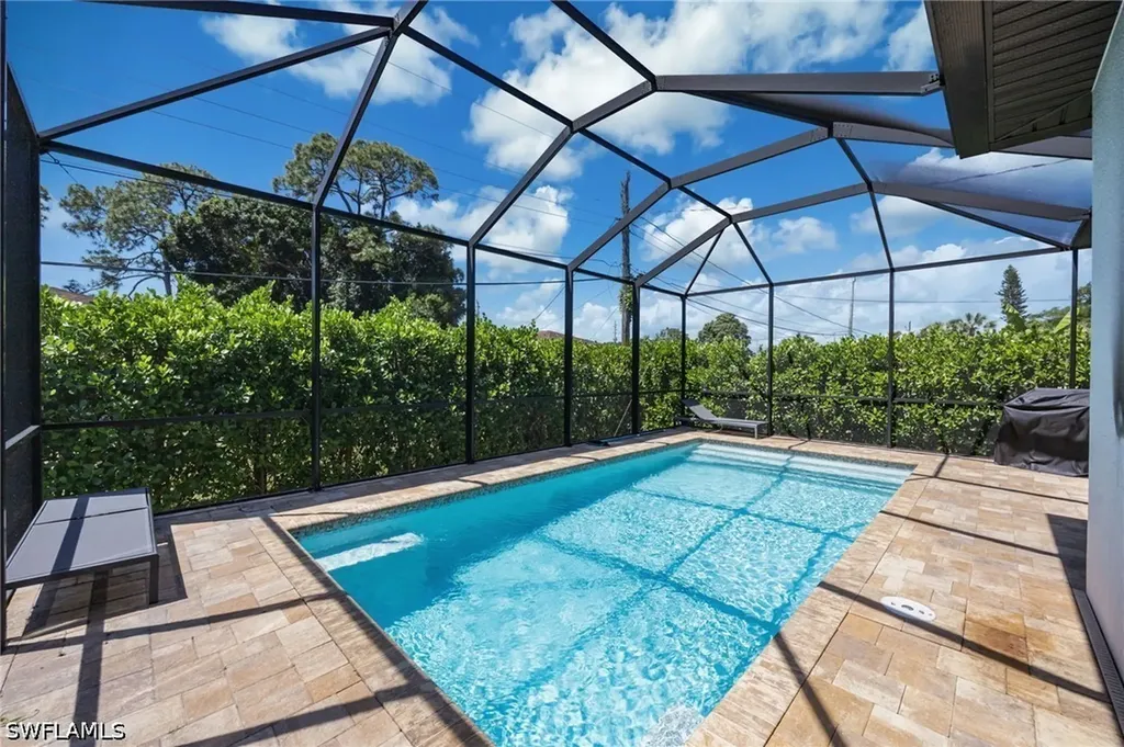 3530 Hibiscus Avenue Naples FL 34104