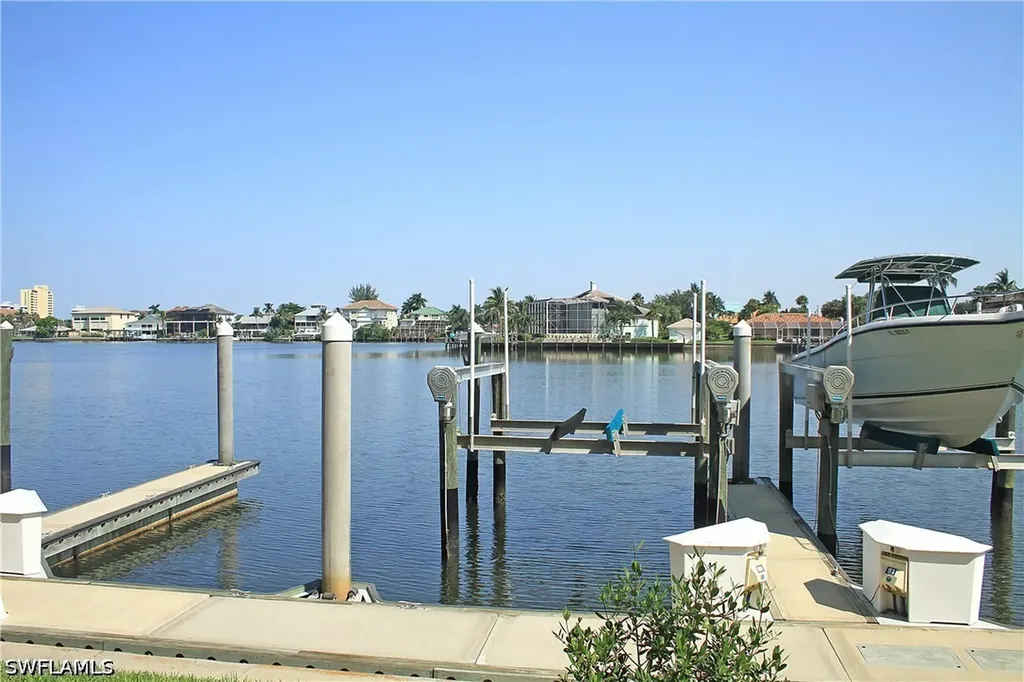 410 Flagship Drive Naples FL 34108