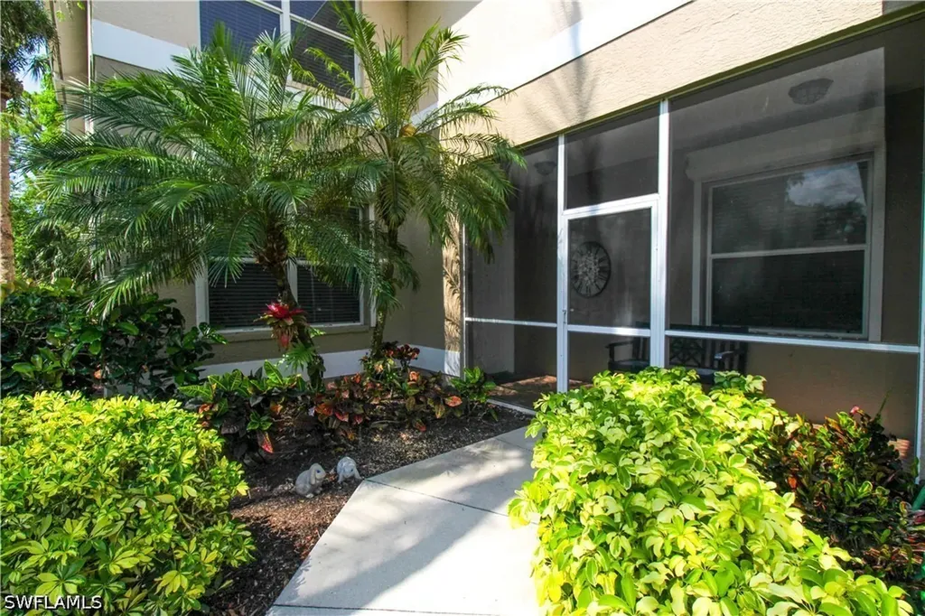817 Carrick Bend Circle Naples FL 34110