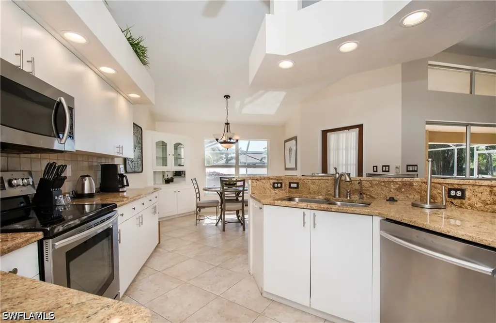 2806 SW 39th Street Cape Coral FL 33914