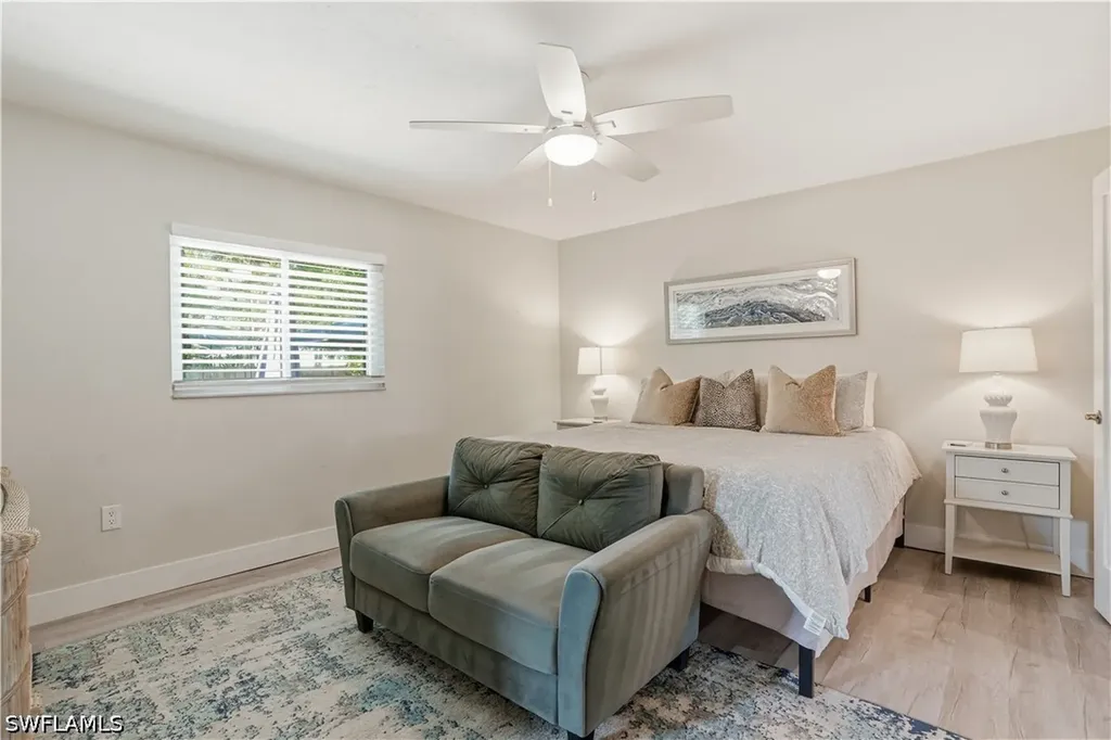 742 99th Avenue N Naples FL 34108