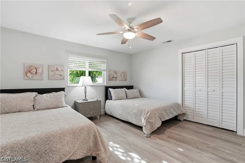 742 99th Avenue N Naples FL 34108