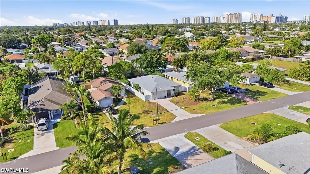 742 99th Avenue N Naples FL 34108