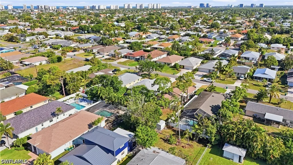 742 99th Avenue N Naples FL 34108