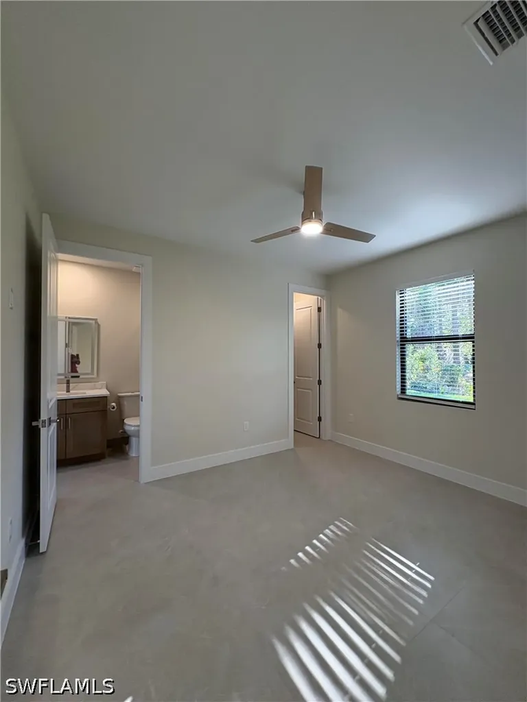 526 37th Avenue NE Naples FL 34120