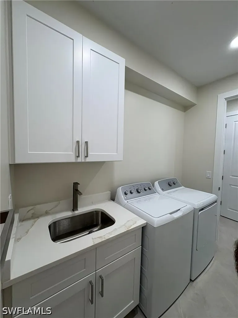 526 37th Avenue NE Naples FL 34120