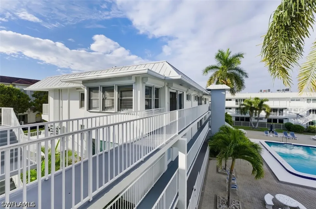1100 8th Avenue S Naples FL 34102