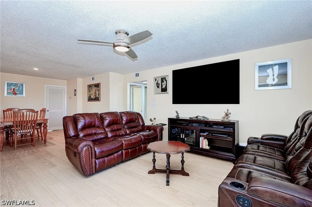 1100 8th Avenue S Naples FL 34102