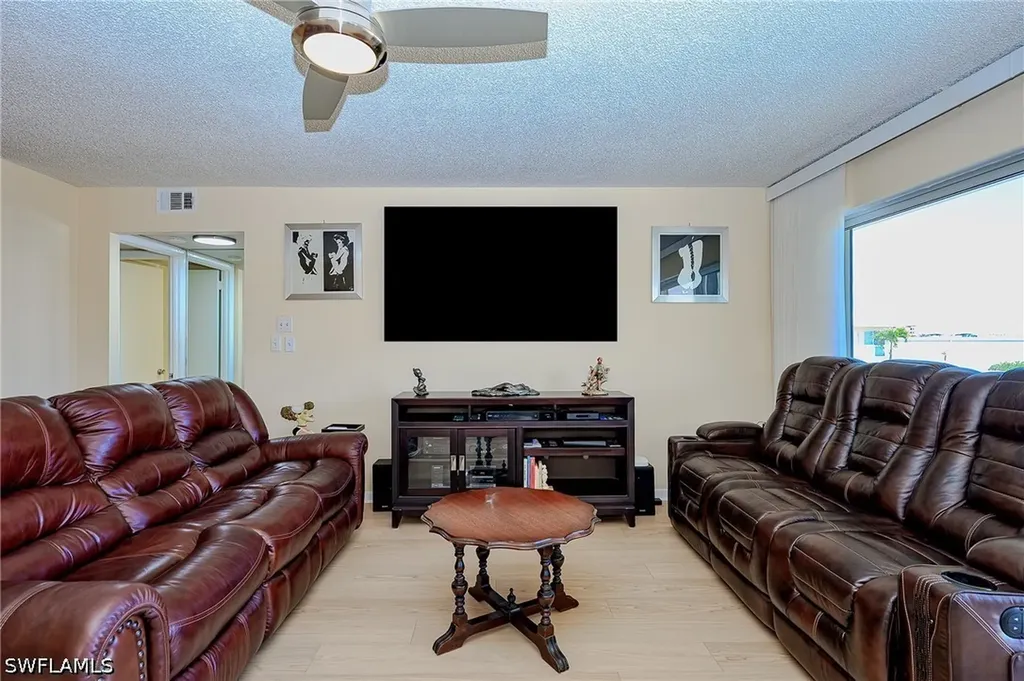 1100 8th Avenue S Naples FL 34102