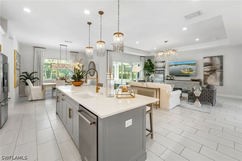 14212 Laguna Springs Lane Naples FL 34114