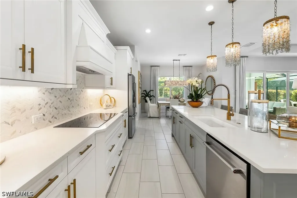 14212 Laguna Springs Lane Naples FL 34114