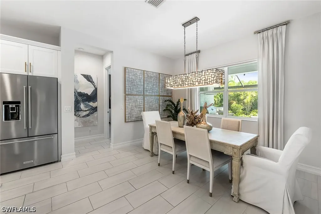 14212 Laguna Springs Lane Naples FL 34114