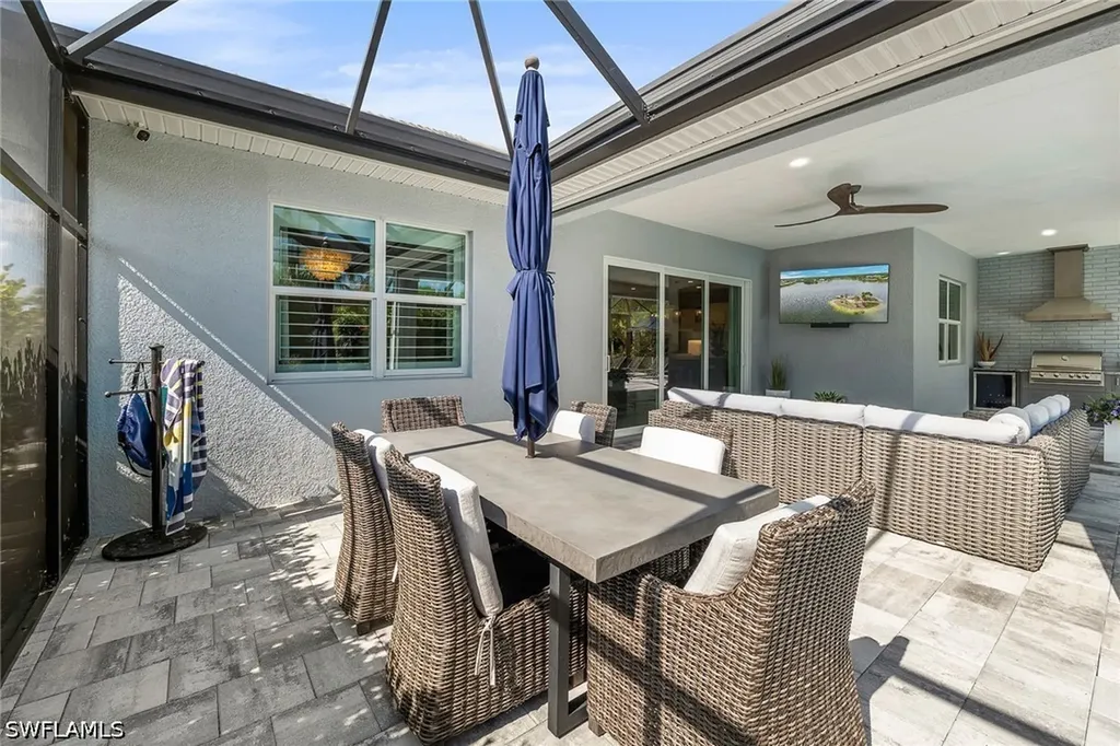 14212 Laguna Springs Lane Naples FL 34114