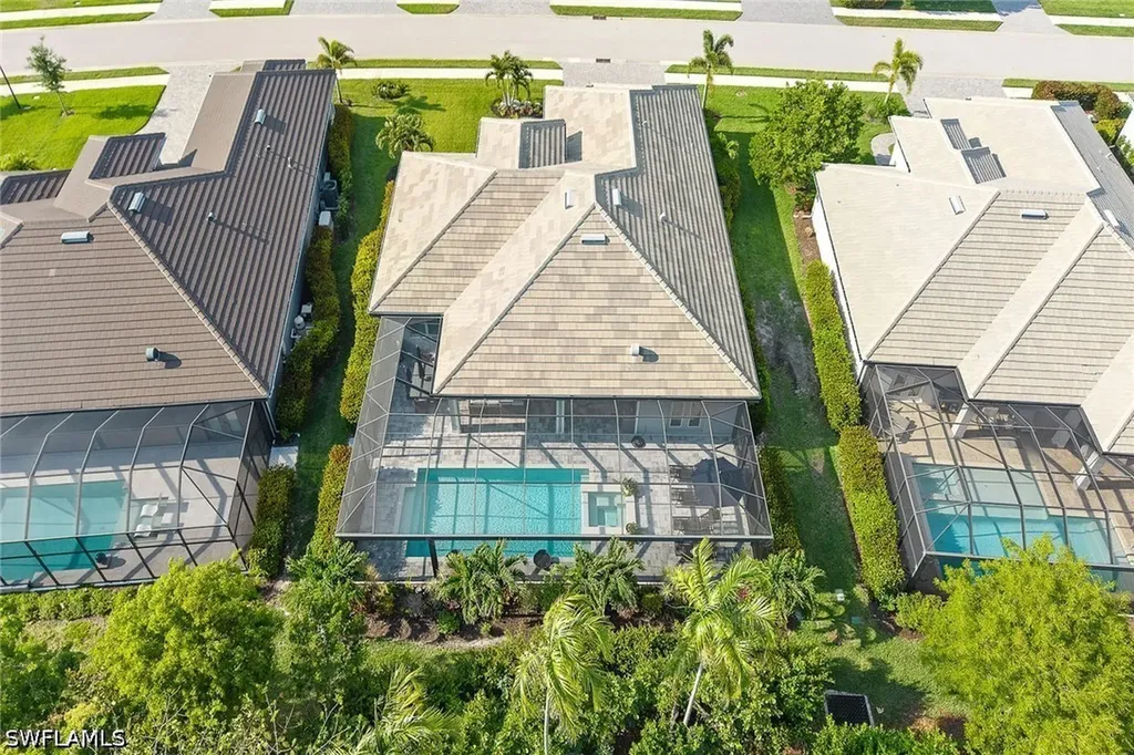 14212 Laguna Springs Lane Naples FL 34114