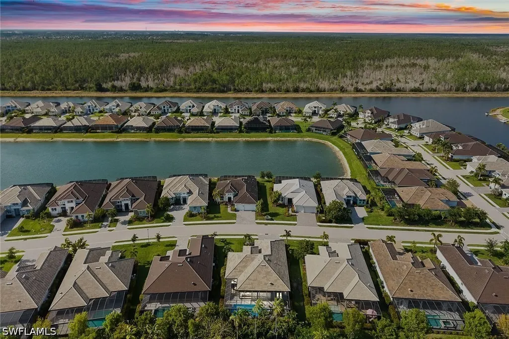 14212 Laguna Springs Lane Naples FL 34114