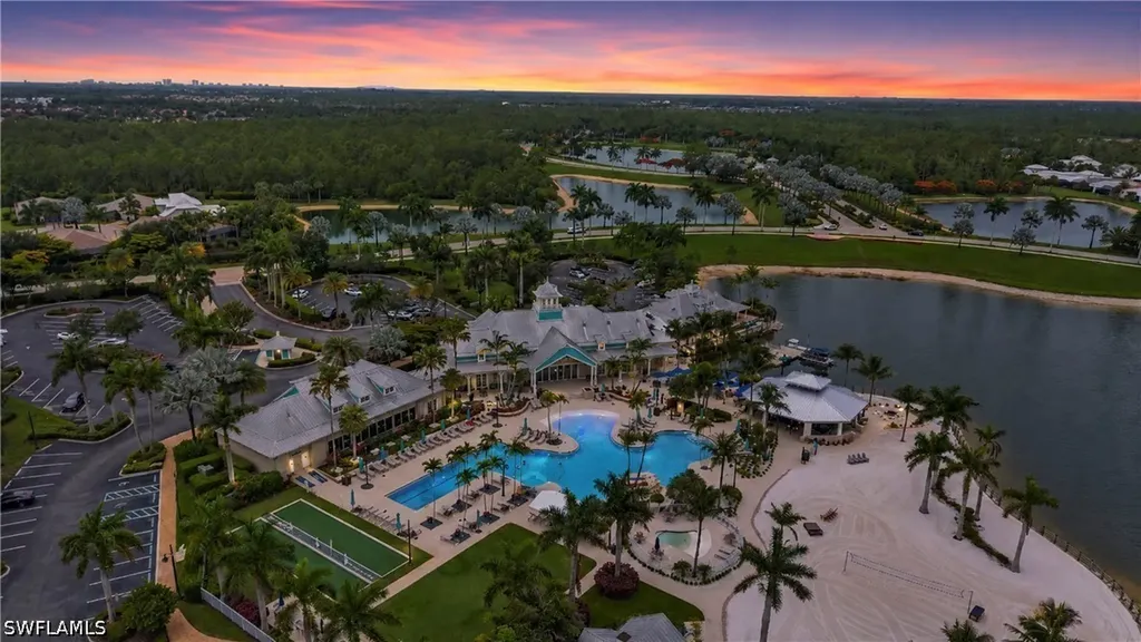 14212 Laguna Springs Lane Naples FL 34114