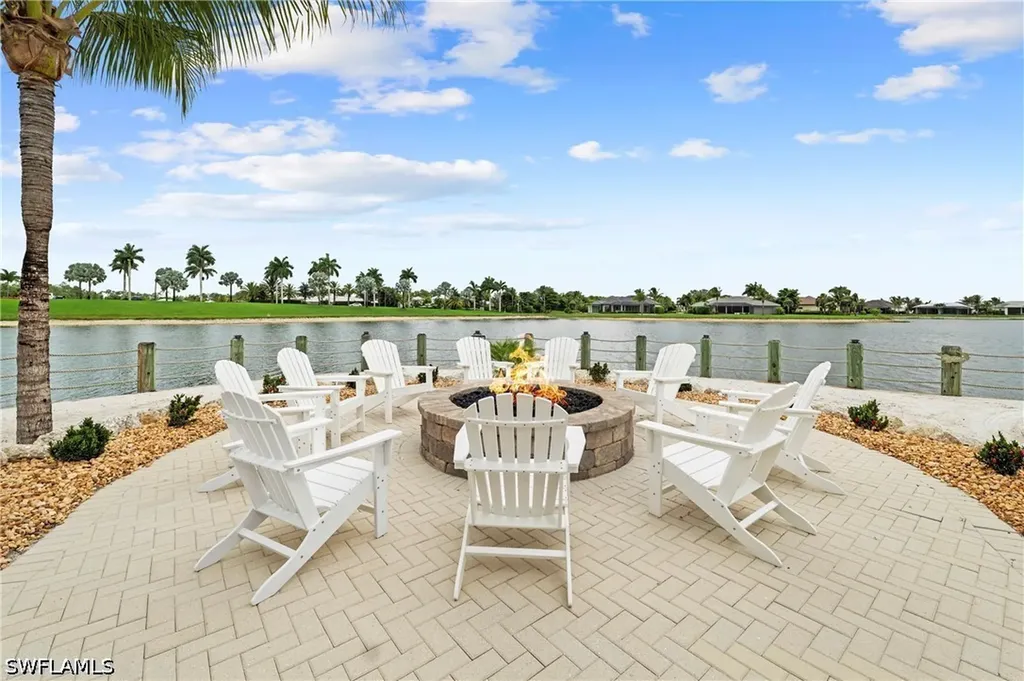 14212 Laguna Springs Lane Naples FL 34114